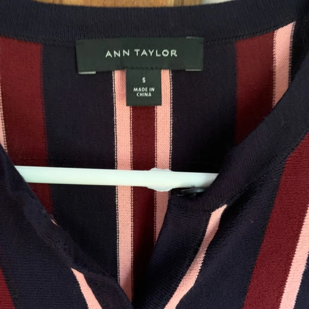 Another super cute Ann Taylor cardigan. This‎ one I never wore:(